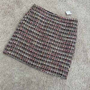 J. Crew Wool Blend Black Multicolor Gold
Thread Mini Skirt Size 2 Lined /Zipped